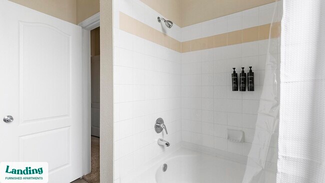 Foto del edificio - 6101 N Riverside Dr