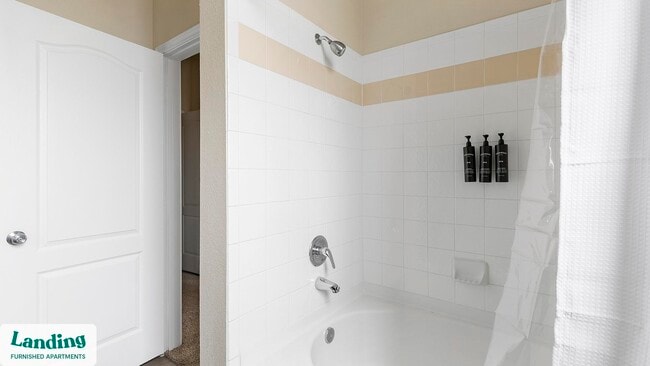 Foto del edificio - 6101 N Riverside Dr