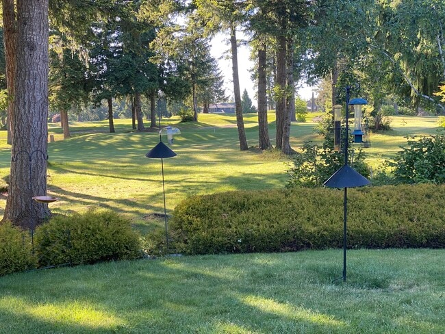 Foto del edificio - 25733 Lake Wilderness Country Club Dr SE