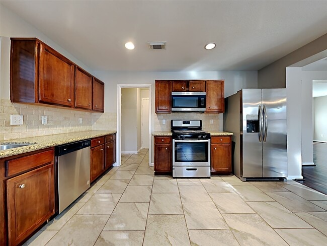 Building Photo - 20734 Tealbrook Dr