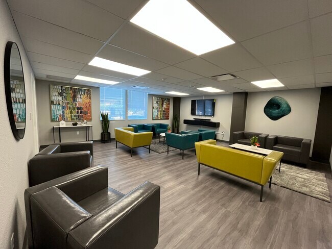 Foto del edificio - Cielo Tower Apartments