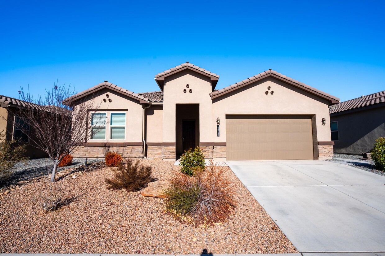 Primary Photo - 3 Bedroom 2 Bathroom with 2 Car Garage