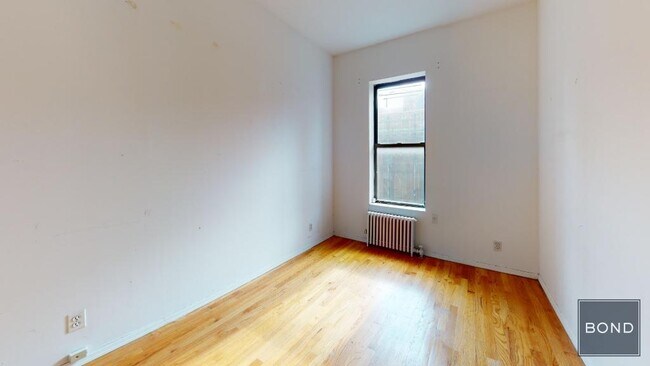 Foto del edificio - 417 E 65th St