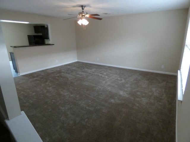 Building Photo - 2BR/2.5BA Townhome in Pucket Downs