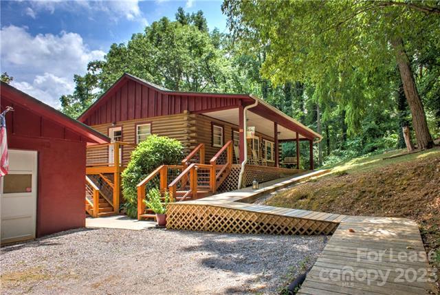 Building Photo - 34 Greenbriar Rd