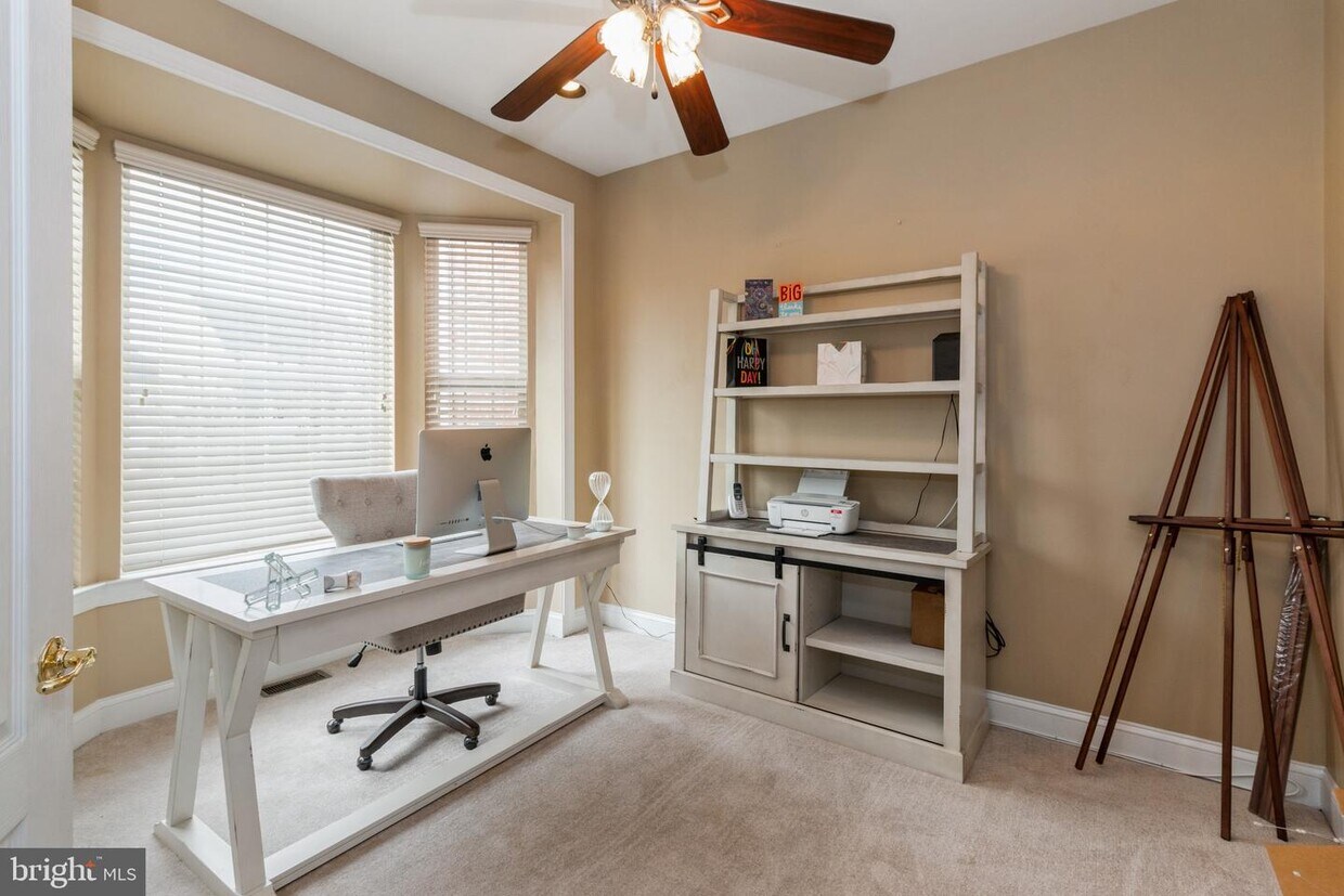Foto principal - 20 Meadow Run Rd