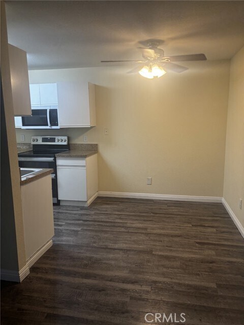 Foto del edificio - 1265 Kendall Dr