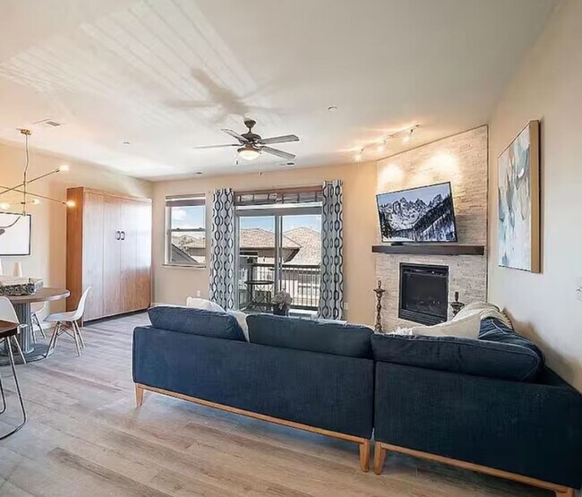 Foto del edificio - Fully Furnished Mountain Condo | Flexible Lease Terms | Garage Included | Fraser, CO