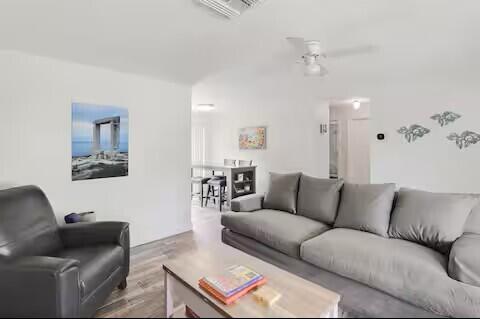 Foto del edificio - 1519 Treemont Ave