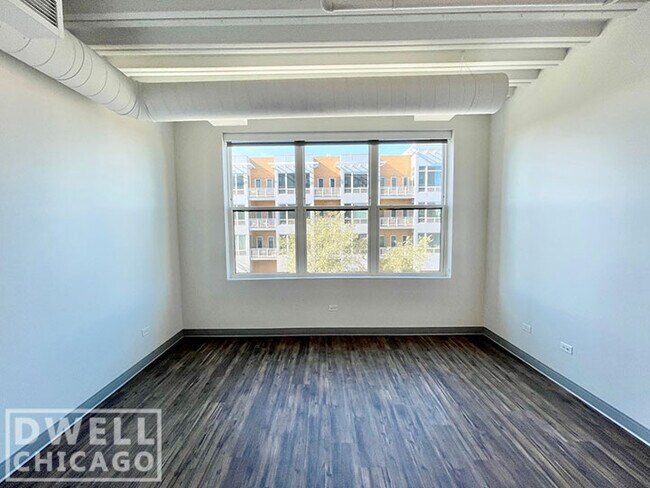 Foto del edificio - 911 W Dakin St