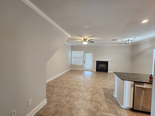 Building Photo - 4706 Pontchartrain Dr