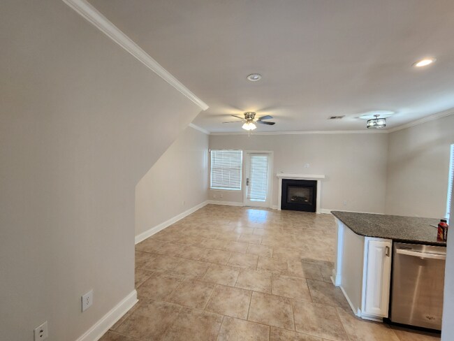 Foto del edificio - 4706 Pontchartrain Dr
