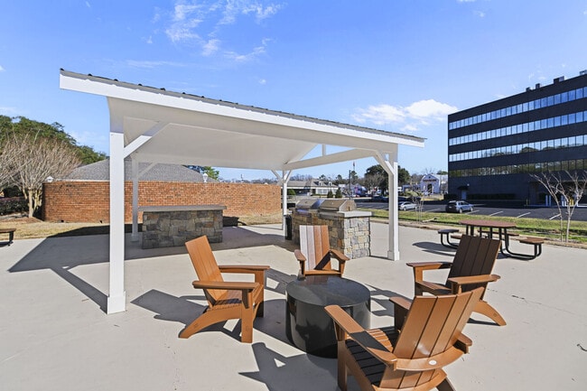 Building Photo - The Gatsby at Midtown Apartment Living