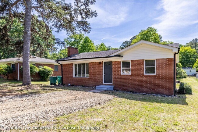 Foto del edificio - 409 Eastover Ave