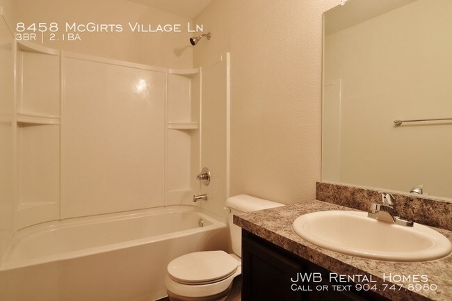 Foto del edificio - 8458 McGirts Village Ln