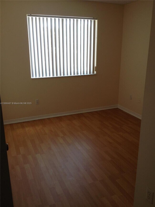 Foto del edificio - 2 bedroom in Hollywood FL 33021