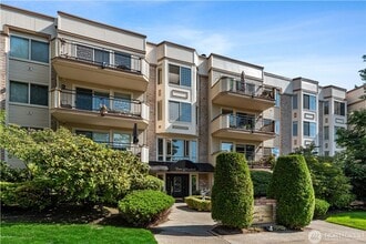 Building Photo - 200 99th Ave NE