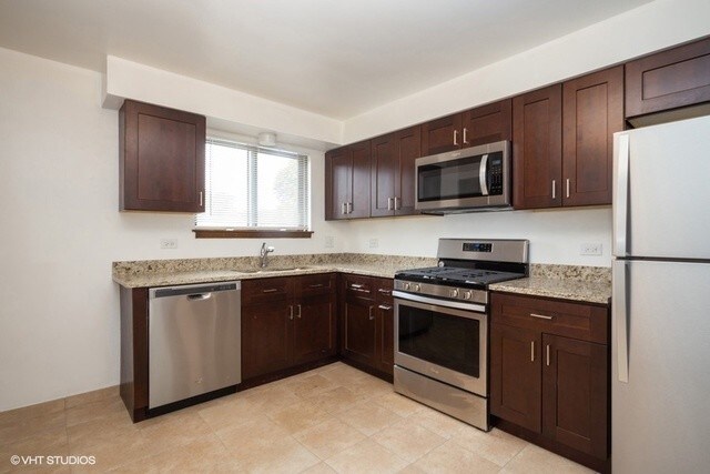 Building Photo - 920 S McKinley Ave