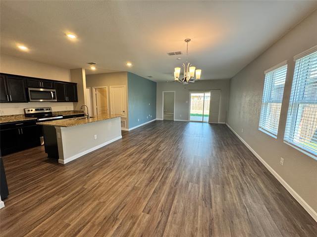Foto del edificio - 5616 McMahan Ln