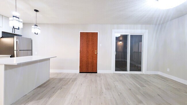 Foto del edificio - 8717 Watson Rd