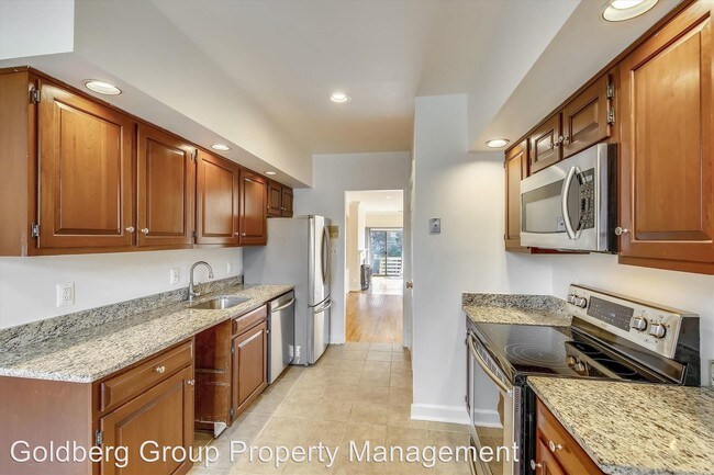 Foto del edificio - 4226 1/2 River Rd NW