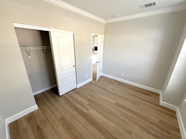 Foto del edificio - 1029 Mayapple Ln