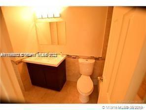 Foto del edificio - 482 NW 165th St