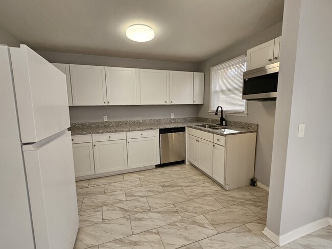 Photo - 317 Melvin Jones Dr House