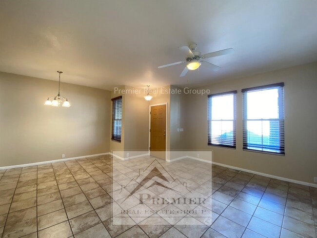 Foto del edificio - 2790 Tumblewood Grove
