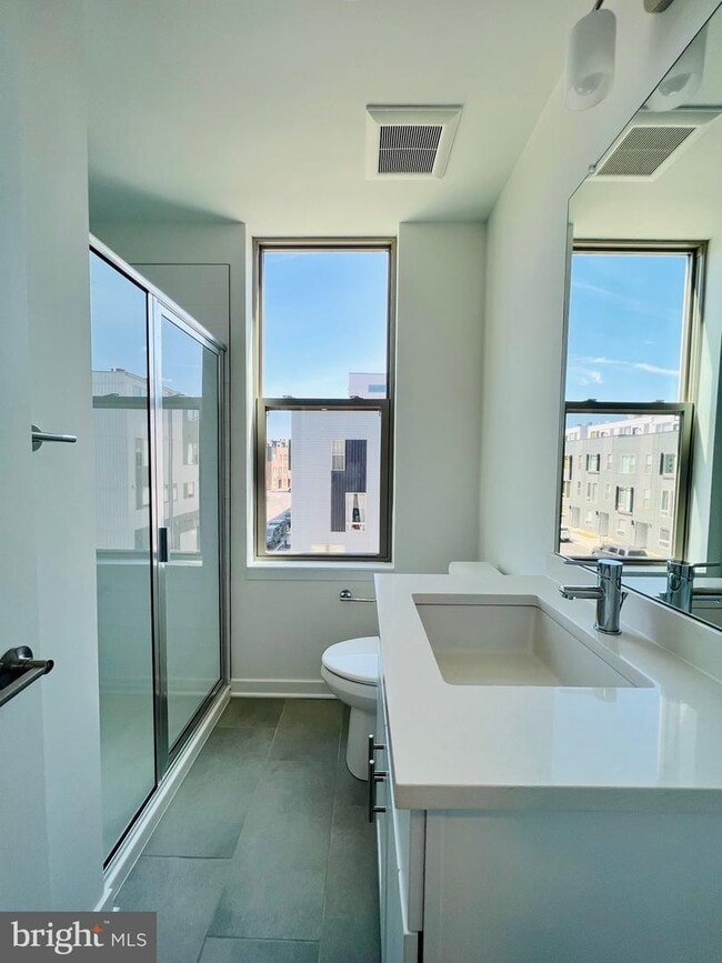 Building Photo - 2032 Northbank Pl
