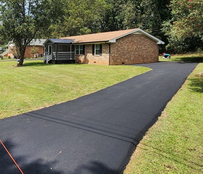 Photo - 60 Caroline Ave Apartment