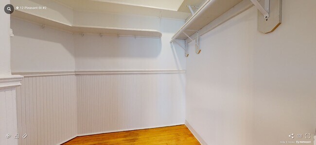 Building Photo - 13 Pleasant St