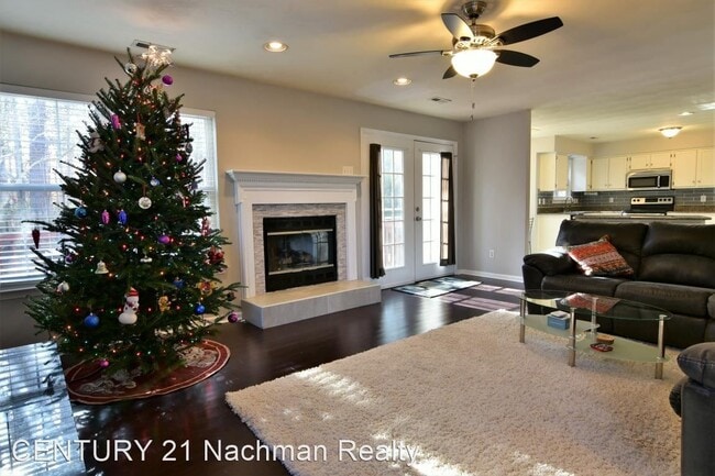Building Photo - 4 br, 2.5 bath House - 117 Heron Court