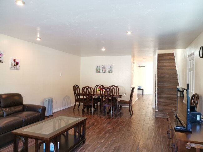 Building Photo - 4147 Camino Ticino