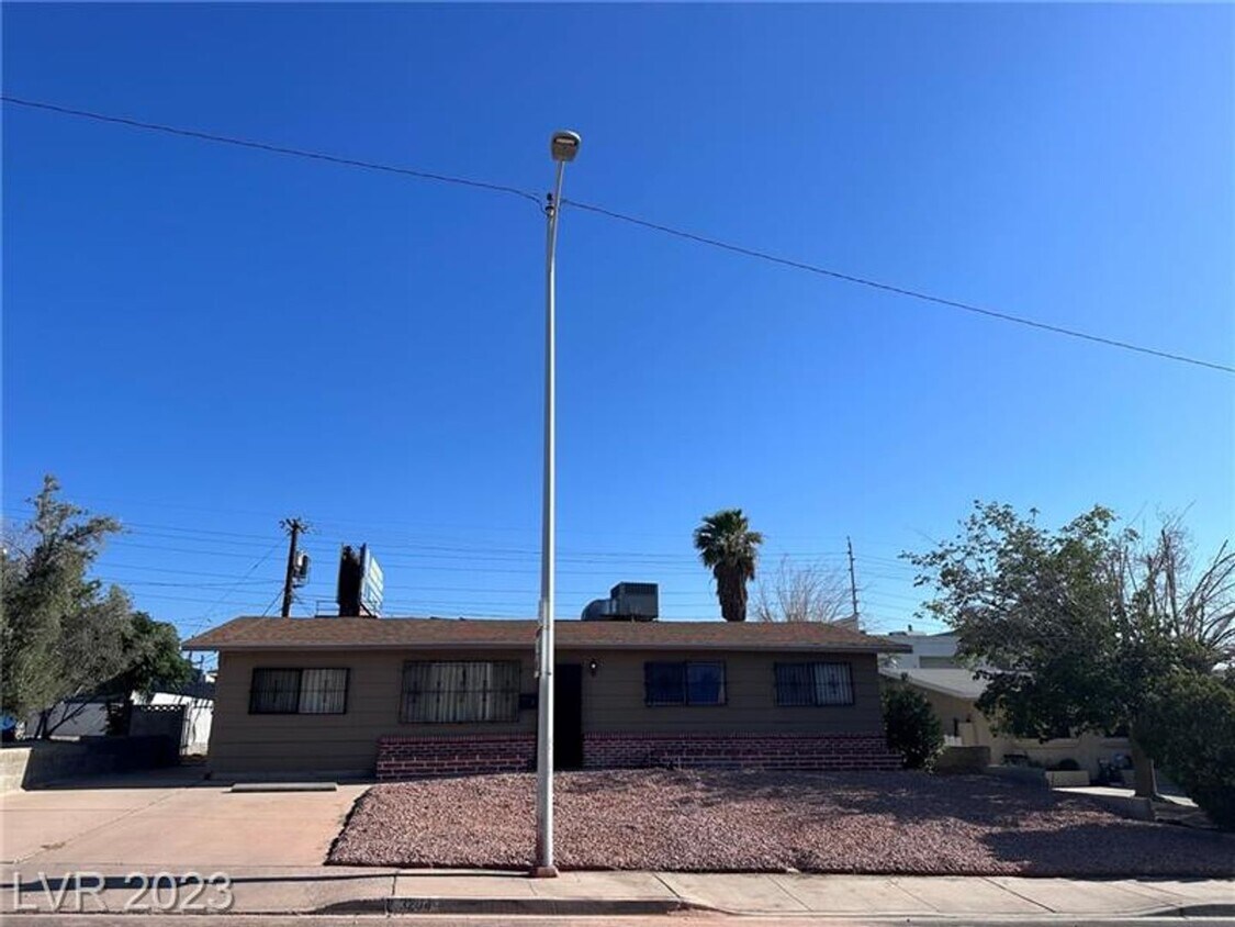 3204 Alcoa Ave, Las Vegas, NV 89102 House Rental in Las Vegas, NV