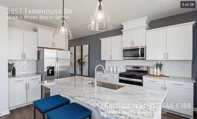 Foto del edificio - 2857 Farmhouse Dr