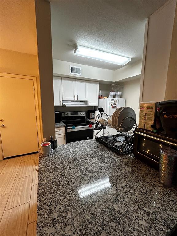 Foto del edificio - 4645 Wild Indigo St