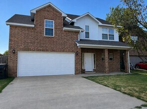 Building Photo - 12013 Garden Ct