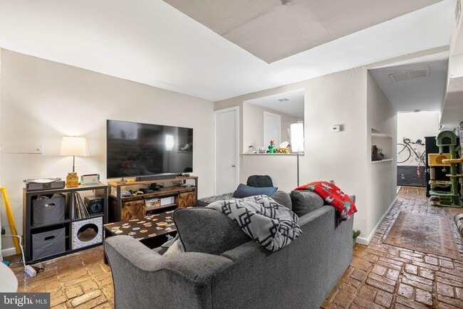 Foto del edificio - 787 S 3rd St