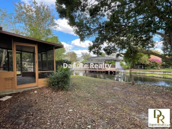 Building Photo - 4 Bed, 2 Bath on Canal to Lake Irma