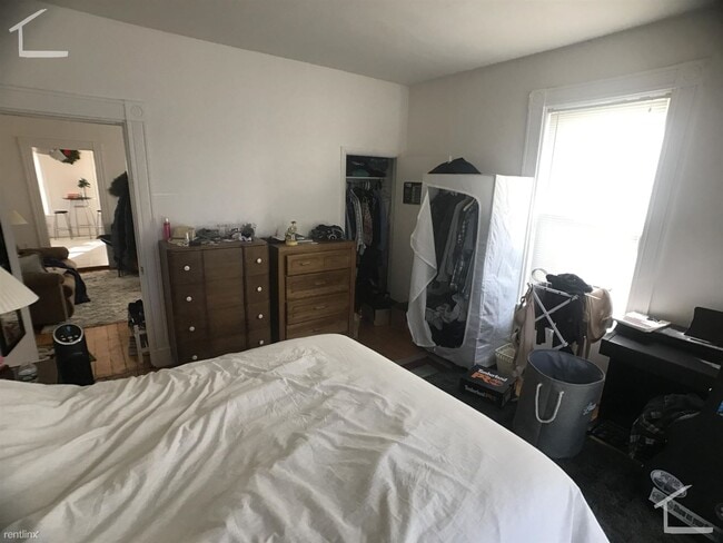 Building Photo - 1 br, 1 bath Duplex - 25 Pratt St # 101 1
