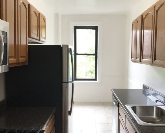 Building Photo - 2202 64th St