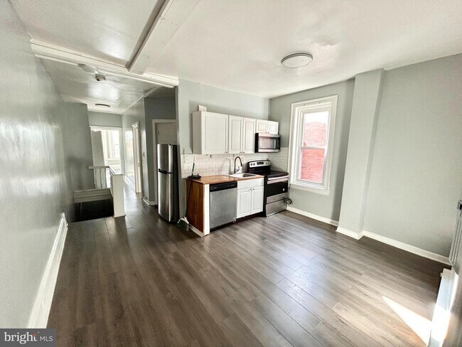 Foto del edificio - 5151 Brown St