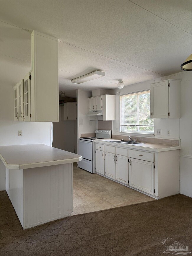 Building Photo - 5541 Sunkist Cir