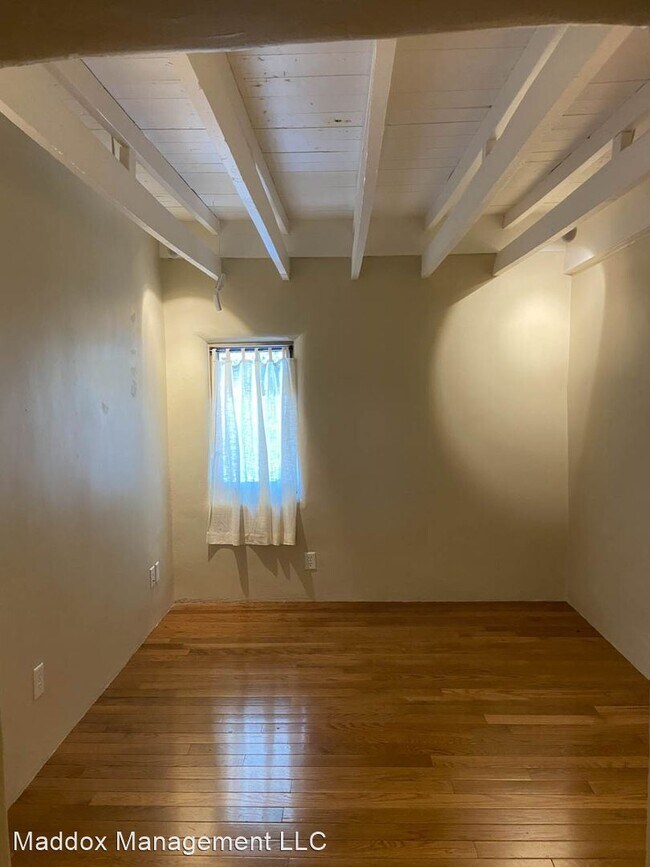 Building Photo - 2 br, 1 bath House - 1023 1/2 Santa Fe Ave SW