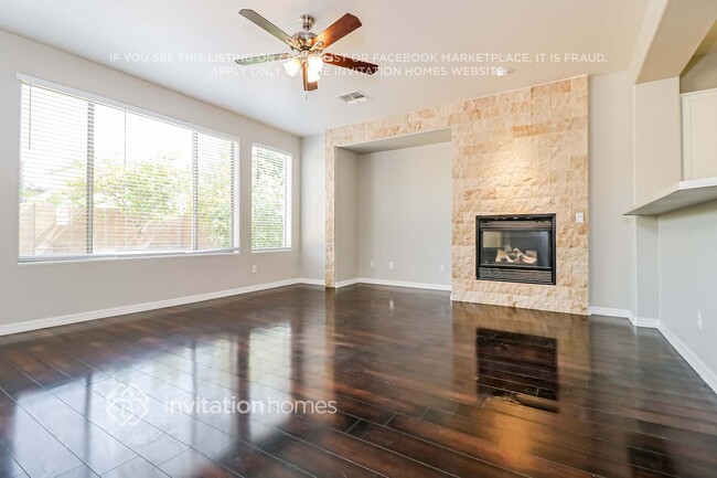 Foto del edificio - 15280 W Redfield Rd