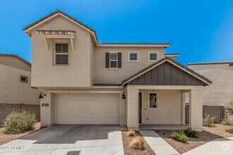 Building Photo - 6528 N 15th Dr