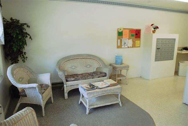 Building Photo - 2 br, 1 bath  - Country Place
