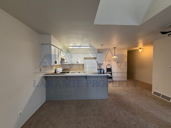 Foto del edificio - 1080 N 18th St