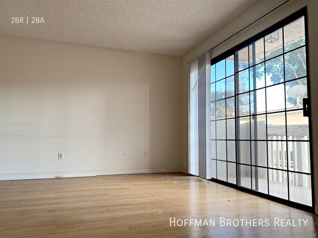Building Photo - 9801 Tabor St